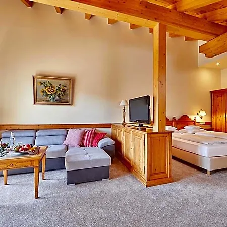 Hotell Zugspitze 4*