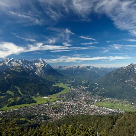 Zugspitze Hotel