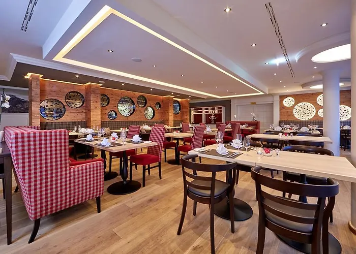 楚格峰酒店 酒店