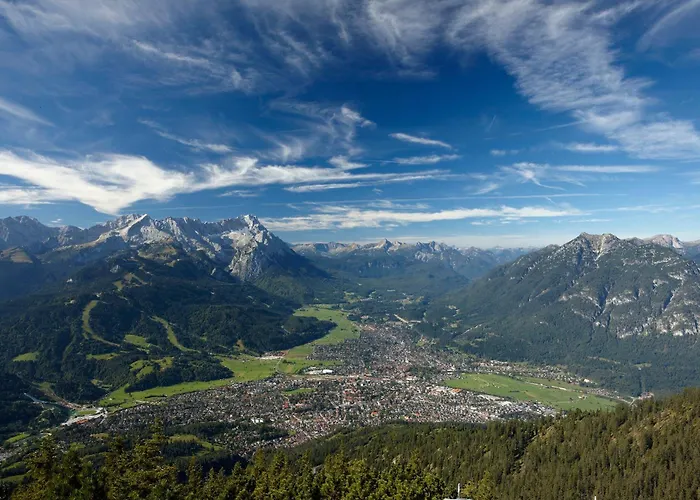 楚格峰酒店 酒店